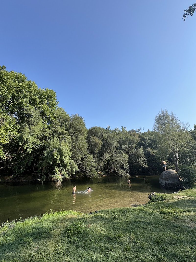 Praia Fluvial Garrafas, Coucieiro - foto 5
